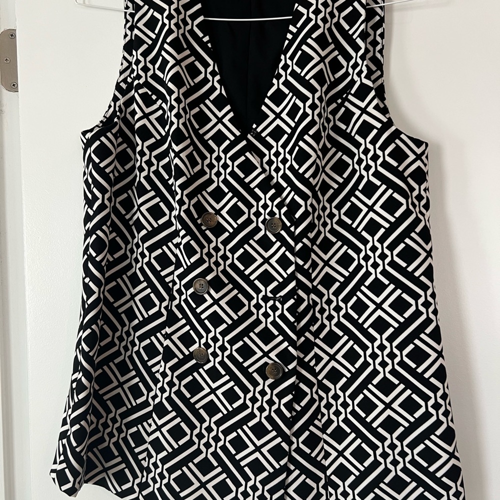 New York & Company Black and White Geometric Double-Breasted Vest